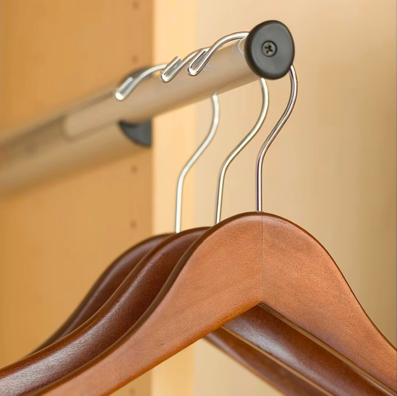 Light Walnut Wooden Top &amp; Side Clip Bottom Hangers Mix