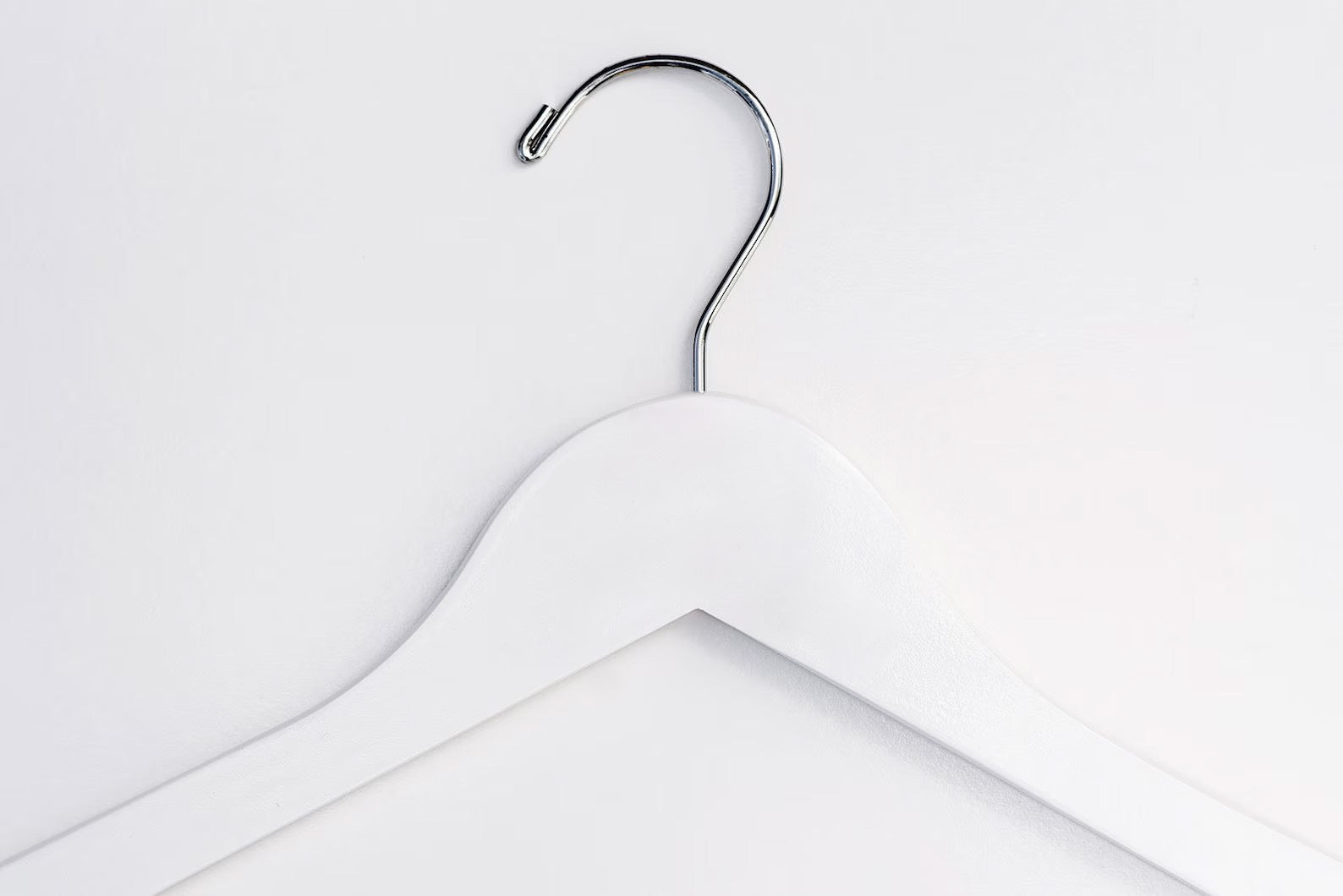 Custom Wedding Hangers - White Wooden Hangers –